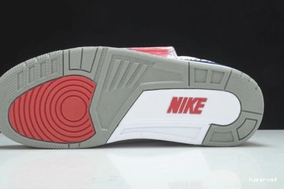 Hyperoad AIR FIRST 3 LOOK NIKE AIR TRUE BLUE JORDAN RETRO 0818